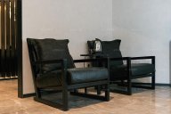 低調(diào)沉穩(wěn)的簡奢家具風(fēng)格， 為你打造一個(gè)高逼格暗色系簡奢風(fēng)格空間